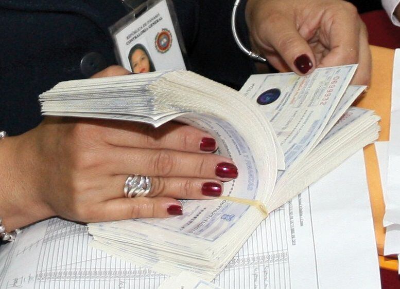 Jubilados tienen 12 horas para cobrar sus cheques