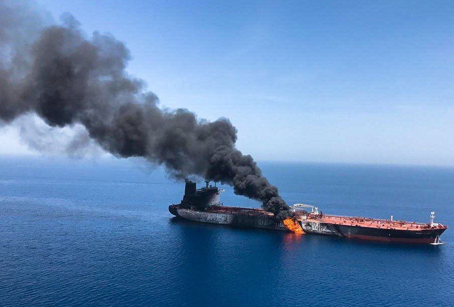 Pompeo acusa a Irán de incendio de buque con bandera panameña