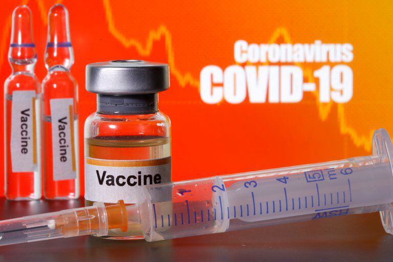 ¿Quiénes recibirían primero la vacuna contra el coronavirus?