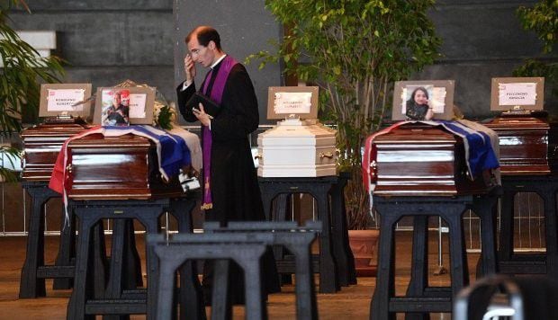 ¿Por qué los familiares de víctimas rechazan participar en funeral de Estado?