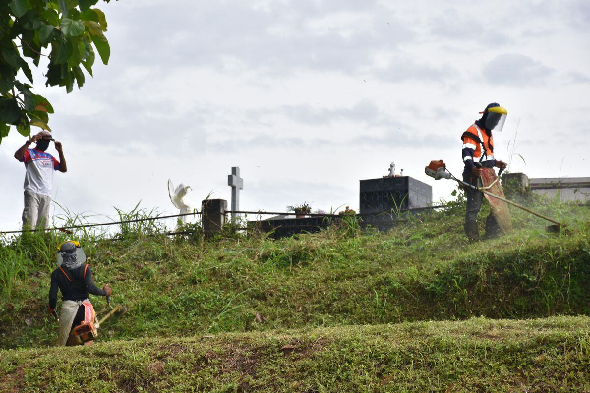 Evalúan sepultar cadáveres en fosas comunes en el cementerio de Atalaya en Veraguas 