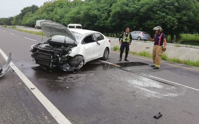 Uno queda sin vida y tres heridos tras accidente en Antón | Videos