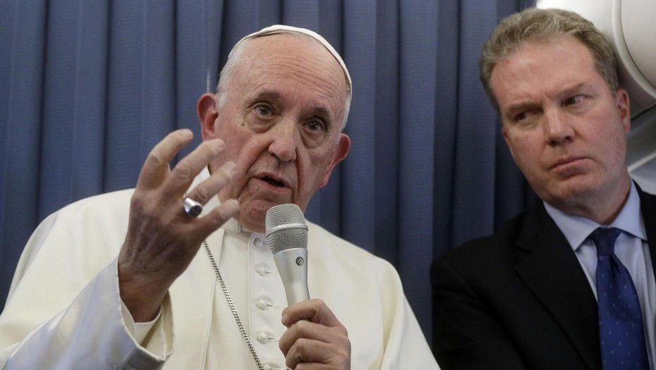 El papa aconseja a los padres atender a sus hijos con tendencias homosexuales