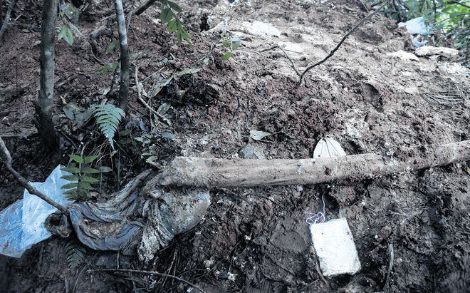 ERAN NARCOS. Identifican a los seis sepultados en fosa clandestina en Pedregal 