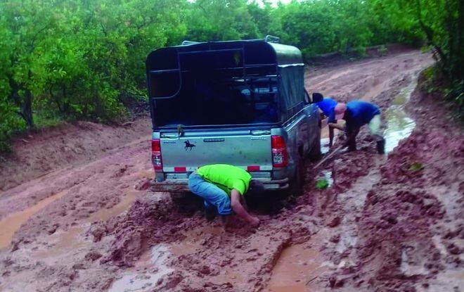 En Cañazas, Veraguas, moradores pasan páramos por deterioro de caminos