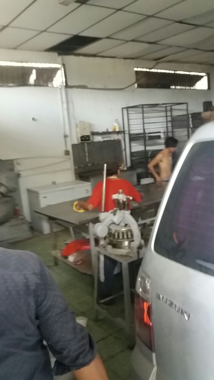 ATENCIÓN. Ordenan cierre de distribuidora de pan, esto fue lo que encontraron