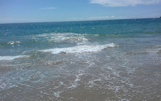 ¡DIOS!Oleaje arrastra a niño de 10 años en Playa Santa Clara. Prohiben el baño