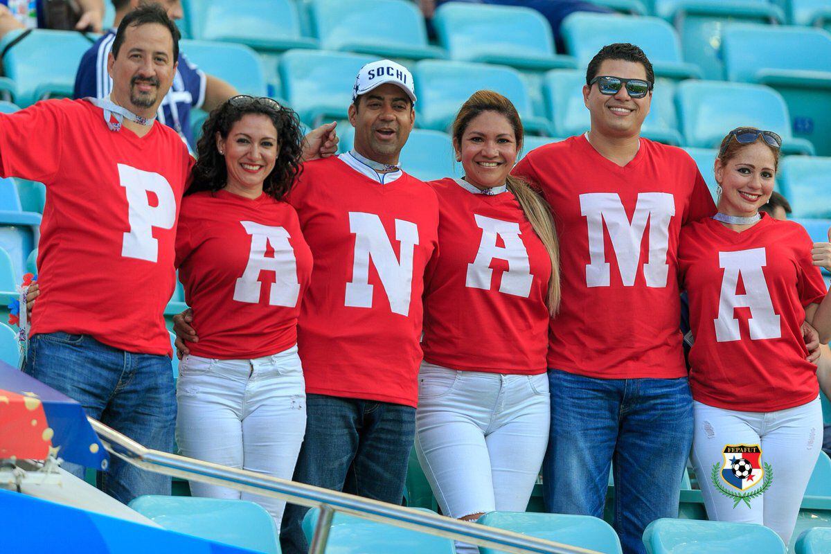 La fanaticada panameña es reconocida como una de las más alegres en el Mundial