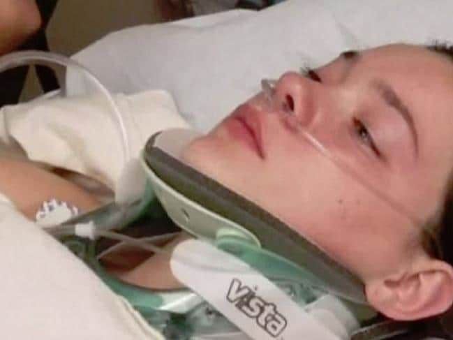 Joven que empujó a su amiga desde un puente se declara culpable