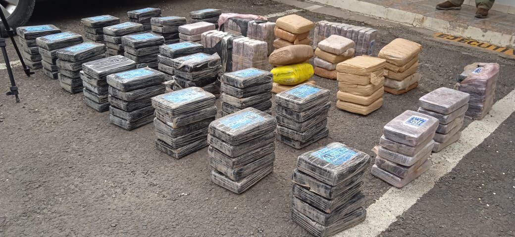 Policía incauta 165 paquetes de droga en Río Hato