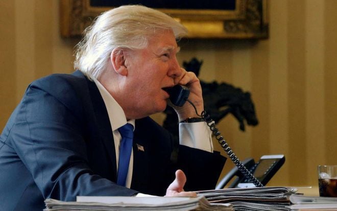 Trump reiteró completo respaldo a Guaidó como presidente en llamada telefónica
