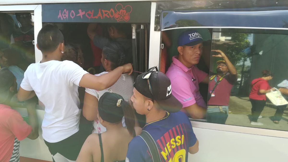 Busitos piratas están rebeldes. Estarán cerrando la T de Torrijos Carter