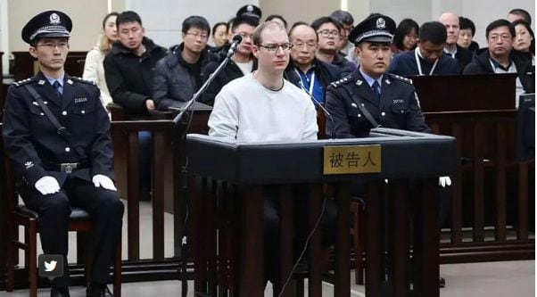 En medio de la polémica de Huawei en China condenan a muerte a canadiense