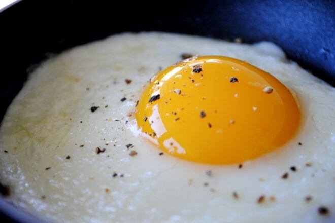 4 tips para conseguir unos huevos fritos perfectos