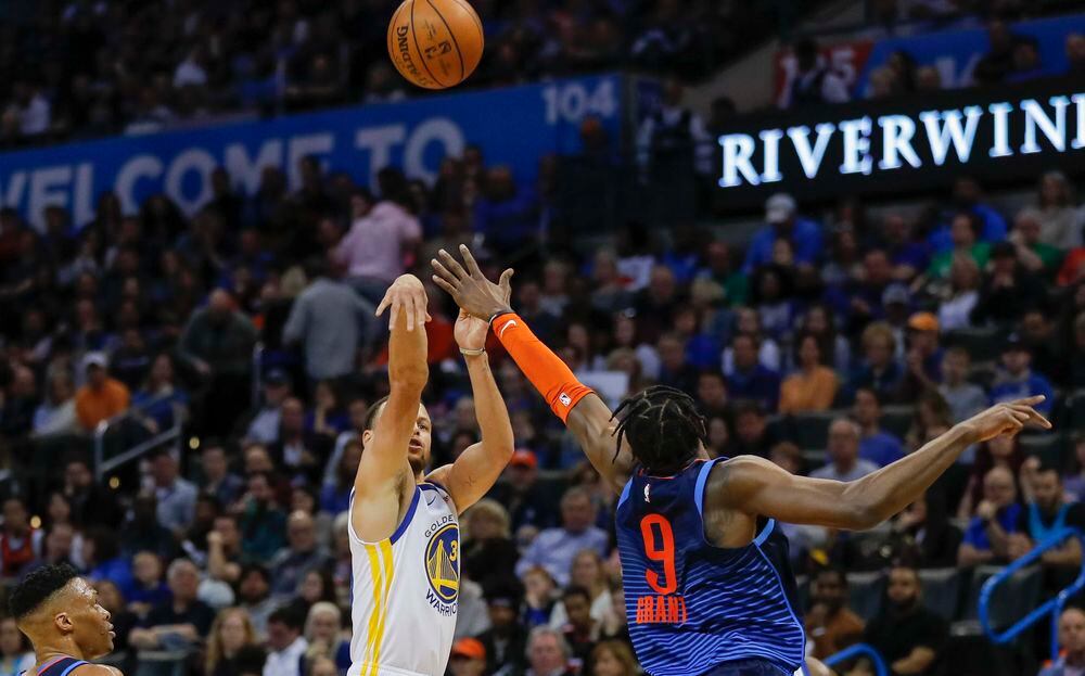 Sin Durant, la defensa de Warriors aquieta al Thunder