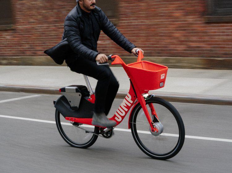 Uber ahora lanza línea de bicicletas motorizadas y scooters en Arizona