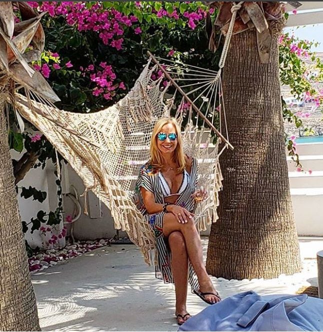 Karen Chalmers vacaciona en Grecia y se fue hasta el hotel de Lindsay Lohan