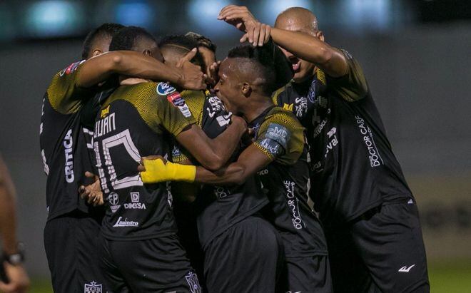 Club Atlético Independiente de La Chorrera aplastó 4-0 a Toronto en Panamá  por la Concachampions, VIDEO, DEPORTE-TOTAL