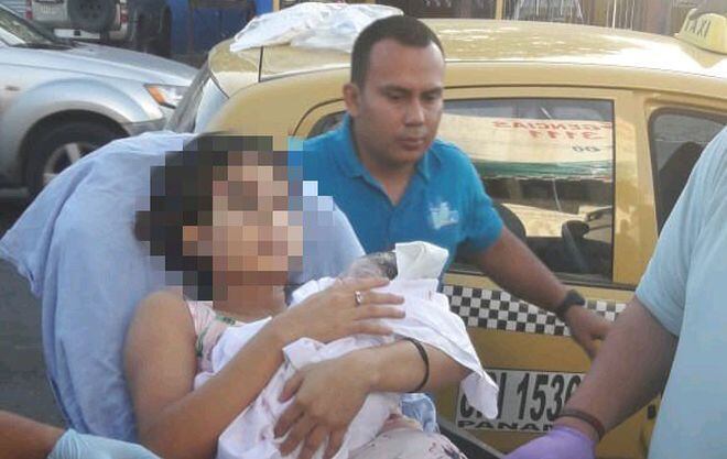 Mujer no llega al hospital y da a luz en un taxi en Bethania | Video