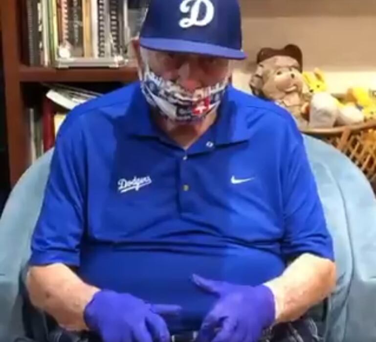 Emotivo mensaje del legendario Tom Lasorda a los fanáticos del béisbol