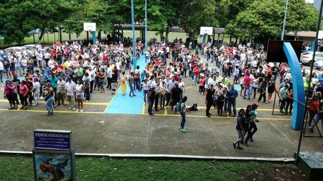 Cerca de 8 mil venezolanos han acudido al Instituto Técnico Don Bosco para votar