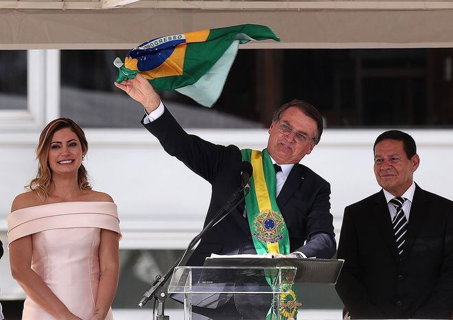 Primera dama de Brasil da su primer discurso con lenguaje de señas