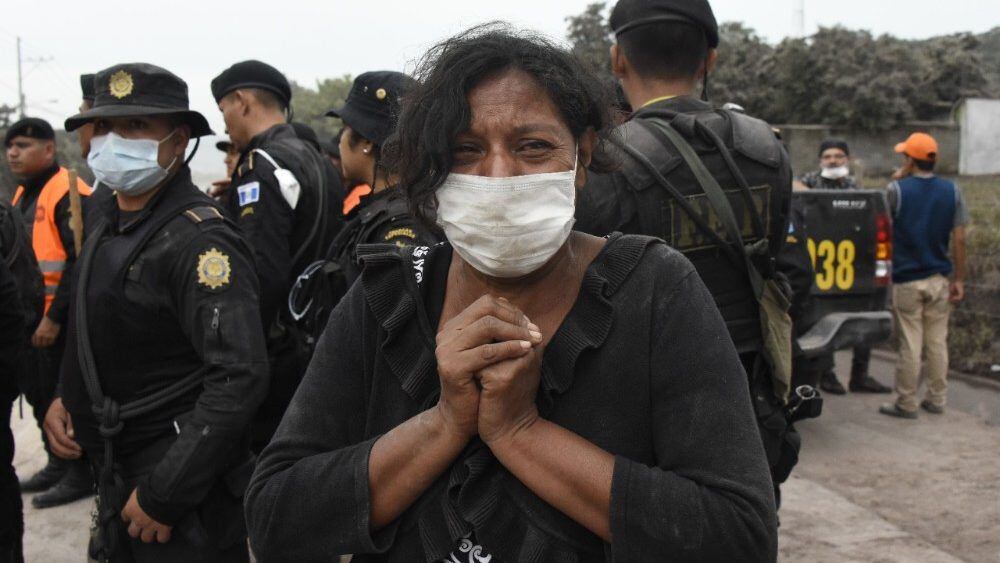 Guatemala: admitieron que alerta de erupción volcánica tardó para salvar vidas