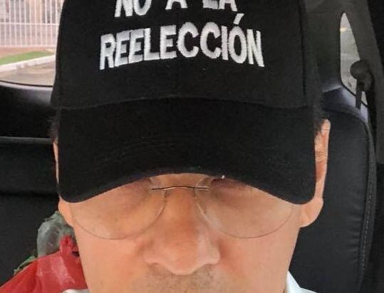 Levy alborotó campaña 'No a la reelección'.Hay hasta souvenirs.Chequeen a Álvaro
