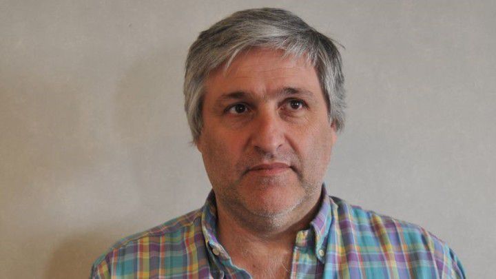 Periodista argentino trató de salvar a su hijo del suicidio, pero ambos mueren