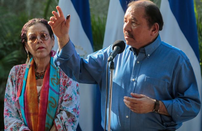 ¡RECULA!  El presidente de Nicaragua, Daniel Ortega, revoca la reforma