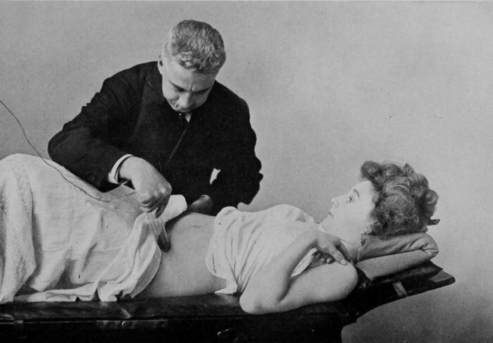 No creerás lo que recetaban los médicos de la era victoriana para la histeria