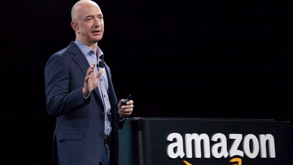Amazon es la segunda empresa en valer un billón de dólares y le sigue a Apple
