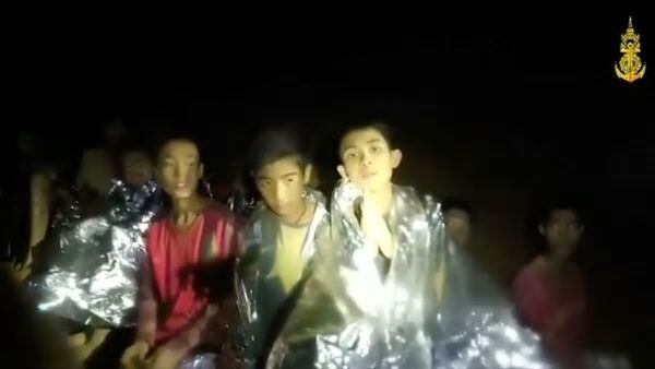 El adolescente atrapado en cueva de Tailandia que cumplió un papel muy especial 
