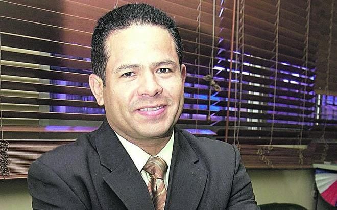 Hugo Famanía fue a darle paz a su mamá tras tanto bochinche