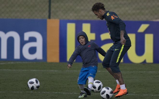 Brasil optimista pues Neymar cada vez luce mejor