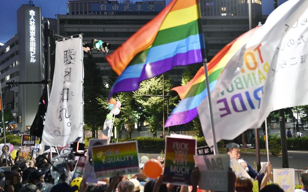 Parejas gay en Japón exigen mismos derechos matrimoniales