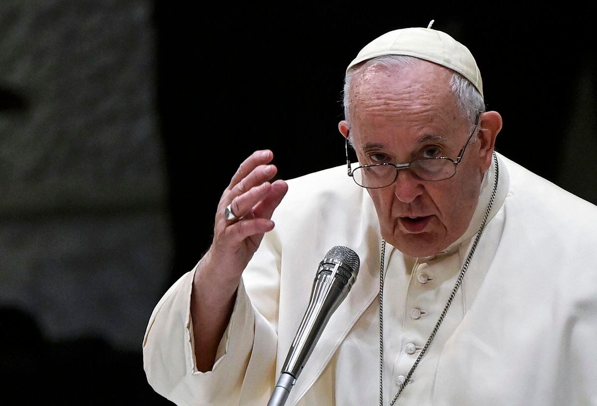 El Papa Francisco defiende el celibato ante obispos de la República  Democrática del Congo