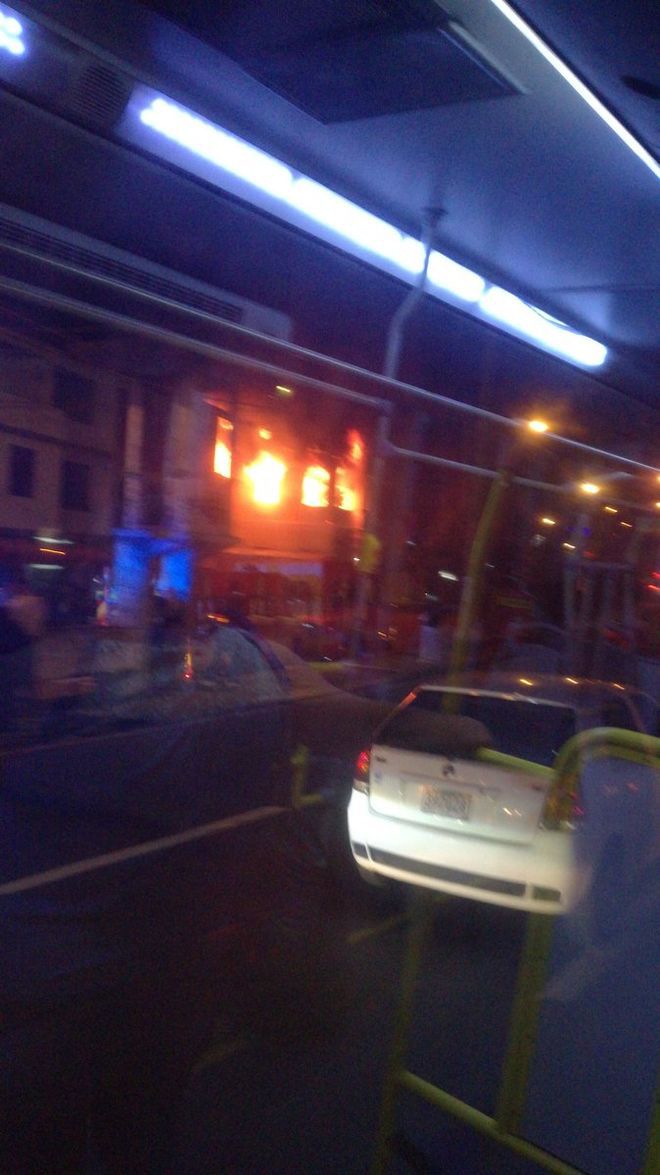 Fuego en Bella Vista consume todo un apartamento